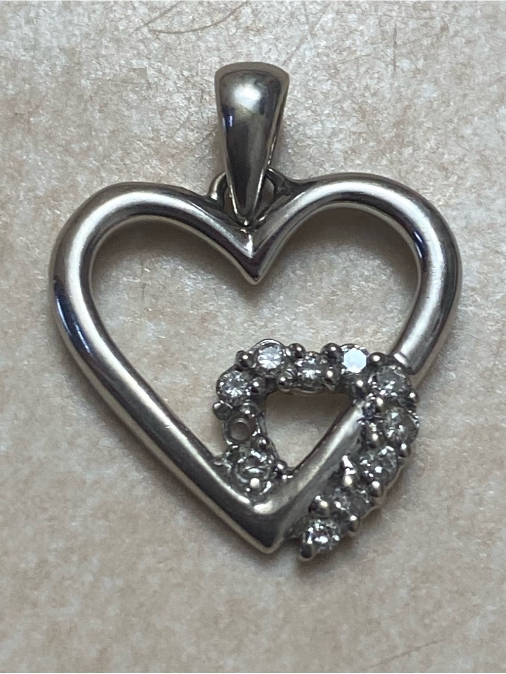IBB 14K white gold heart in heart diamond pendant(missing 1 diamond)